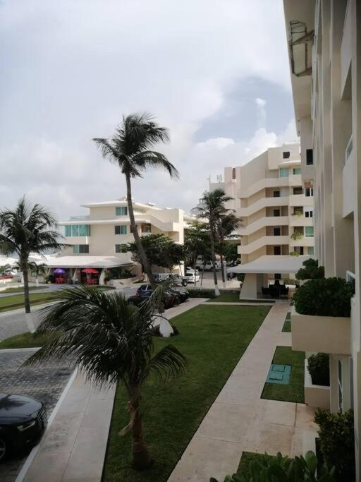 Confortable Depa En Condominio Frente Al Mar! Канкун Екстериор снимка