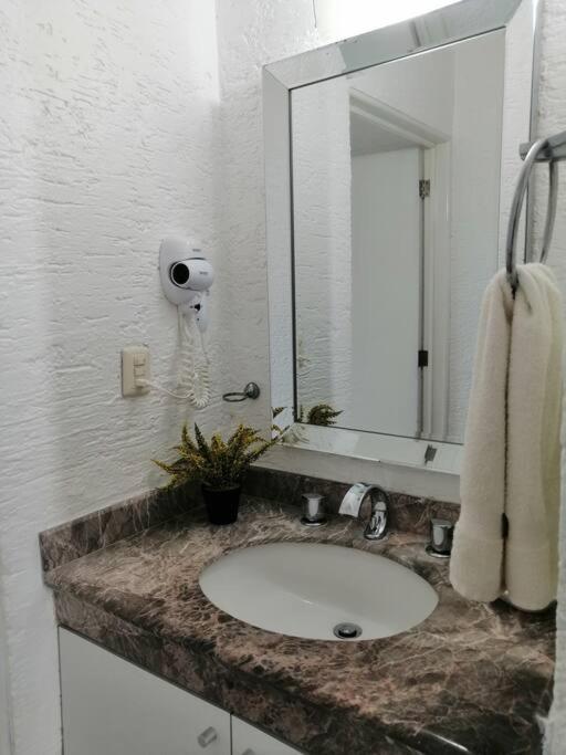 Confortable Depa En Condominio Frente Al Mar! Канкун Екстериор снимка